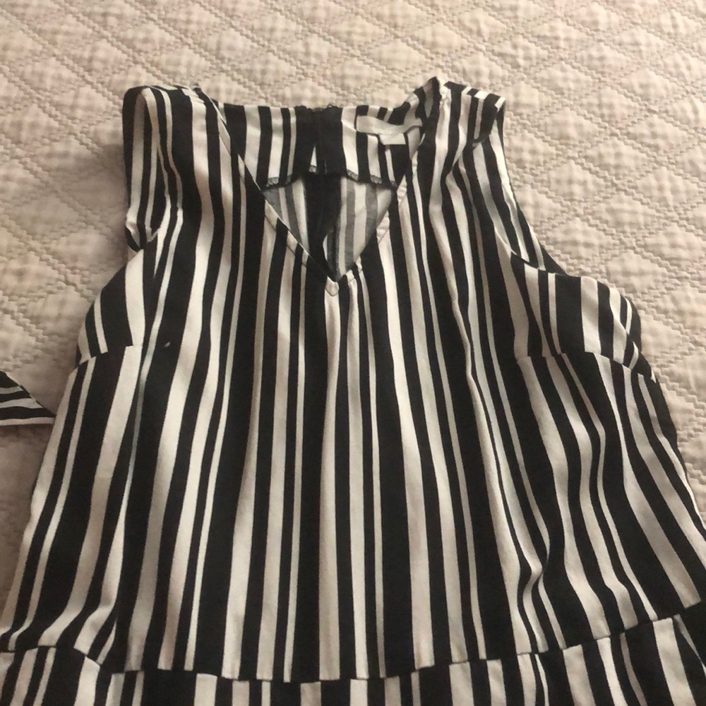 New York & co wide-leg striped jumper/romper - Picture 2 of 2